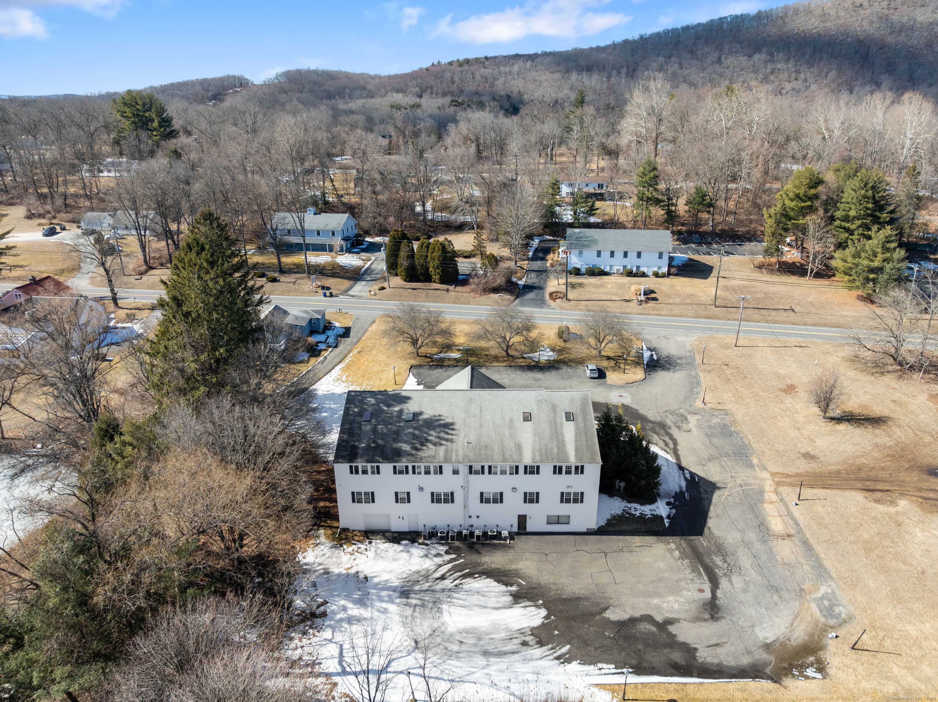 New Milford, CT 06776,128 Litchfield Road