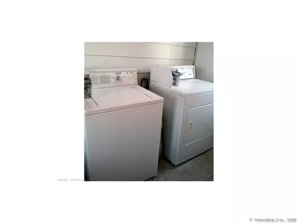 Stonington, CT 06378,252 North Water Street #F