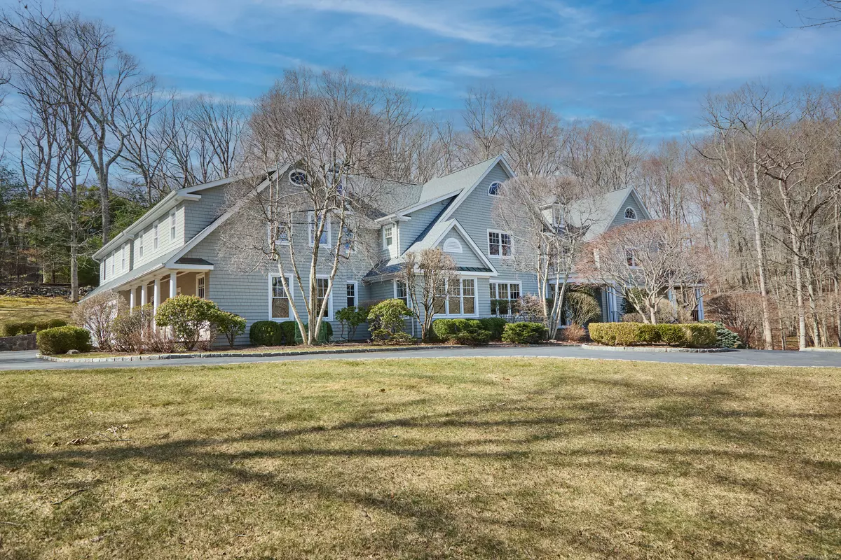 Weston, CT 06883,10 Winthrop Hills