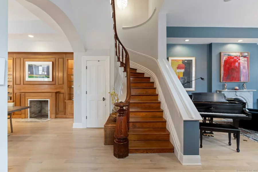 93 Elm Street, Hartford, CT 06106