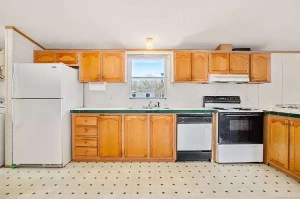 Windham, CT 06256,57 Circle Drive