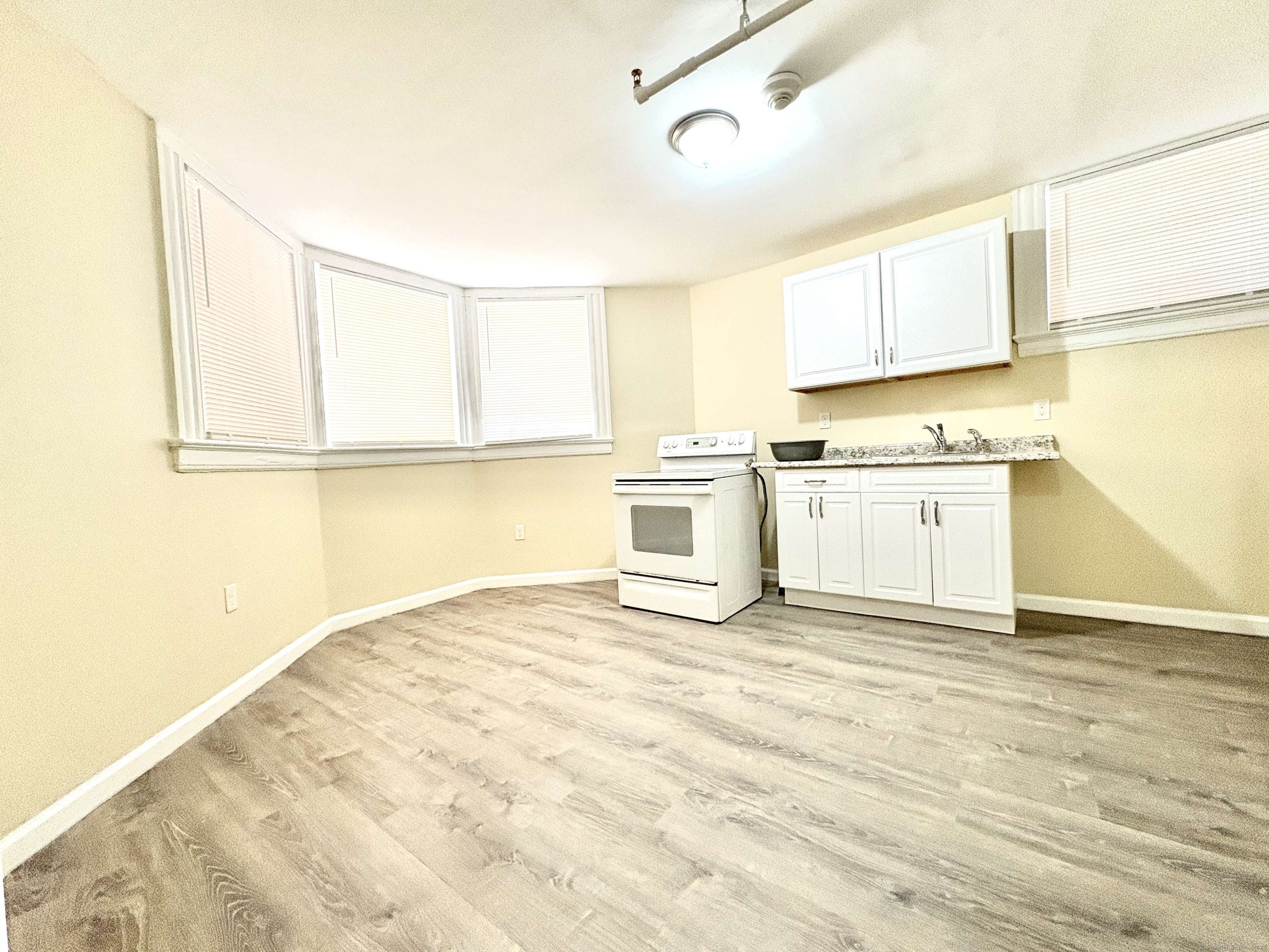 135 West Main Street #1B, Waterbury, CT 06702