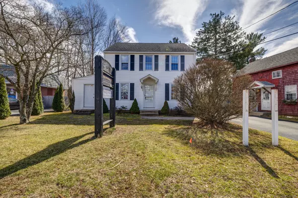 1054 Boston Post Road, Guilford, CT 06437