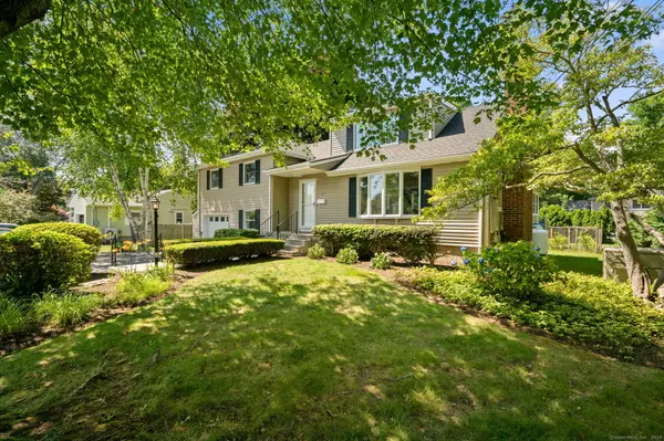 Groton, CT 06355,7 Conrad Street