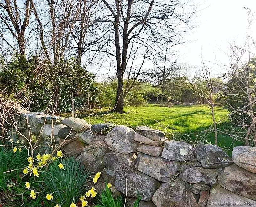 Stonington, CT 06378,59 Montauk Avenue