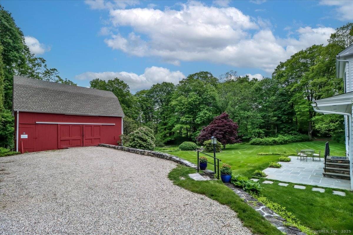 Brookfield, CT 06804,1 Long Meadow Hill Road