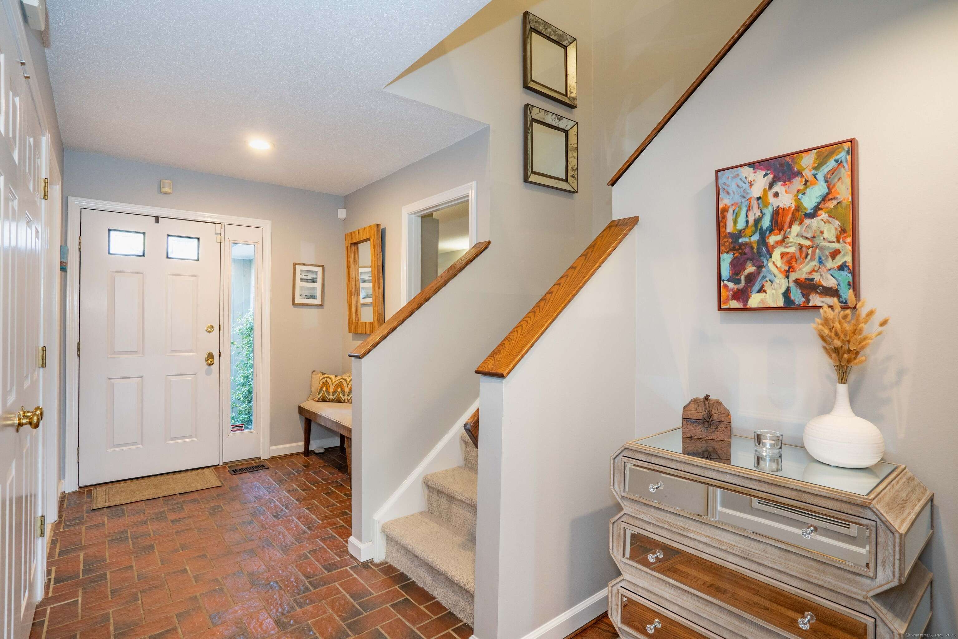 Bloomfield, CT 06002,4 Kensington Park #4
