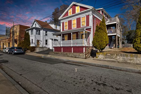 New London, CT 06320,9 Brewer Street