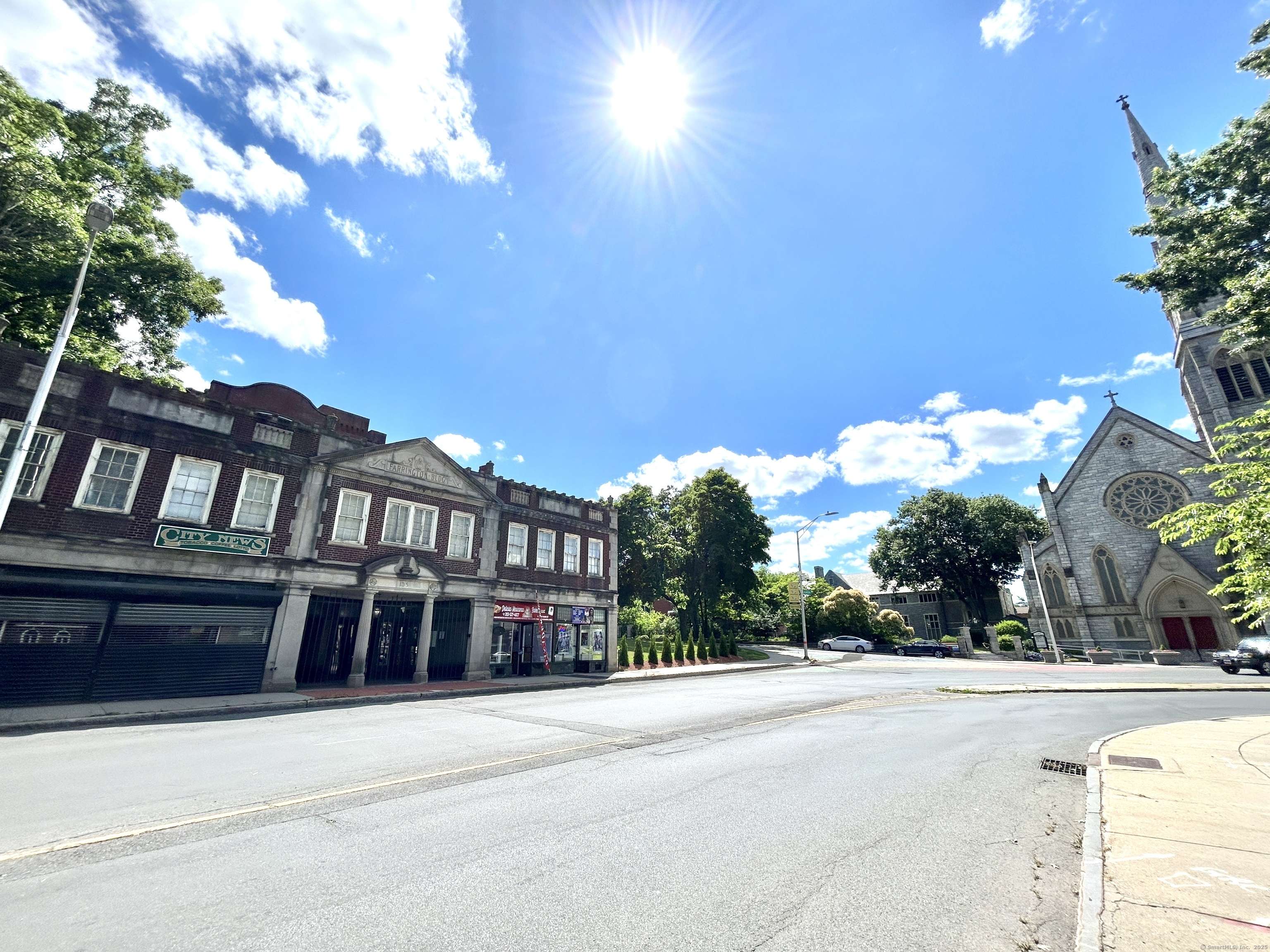 Waterbury, CT 06702,137 West Main Street #B1