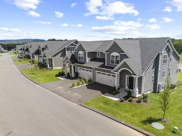 Cheshire, CT 06410,81 Shea Circle #81