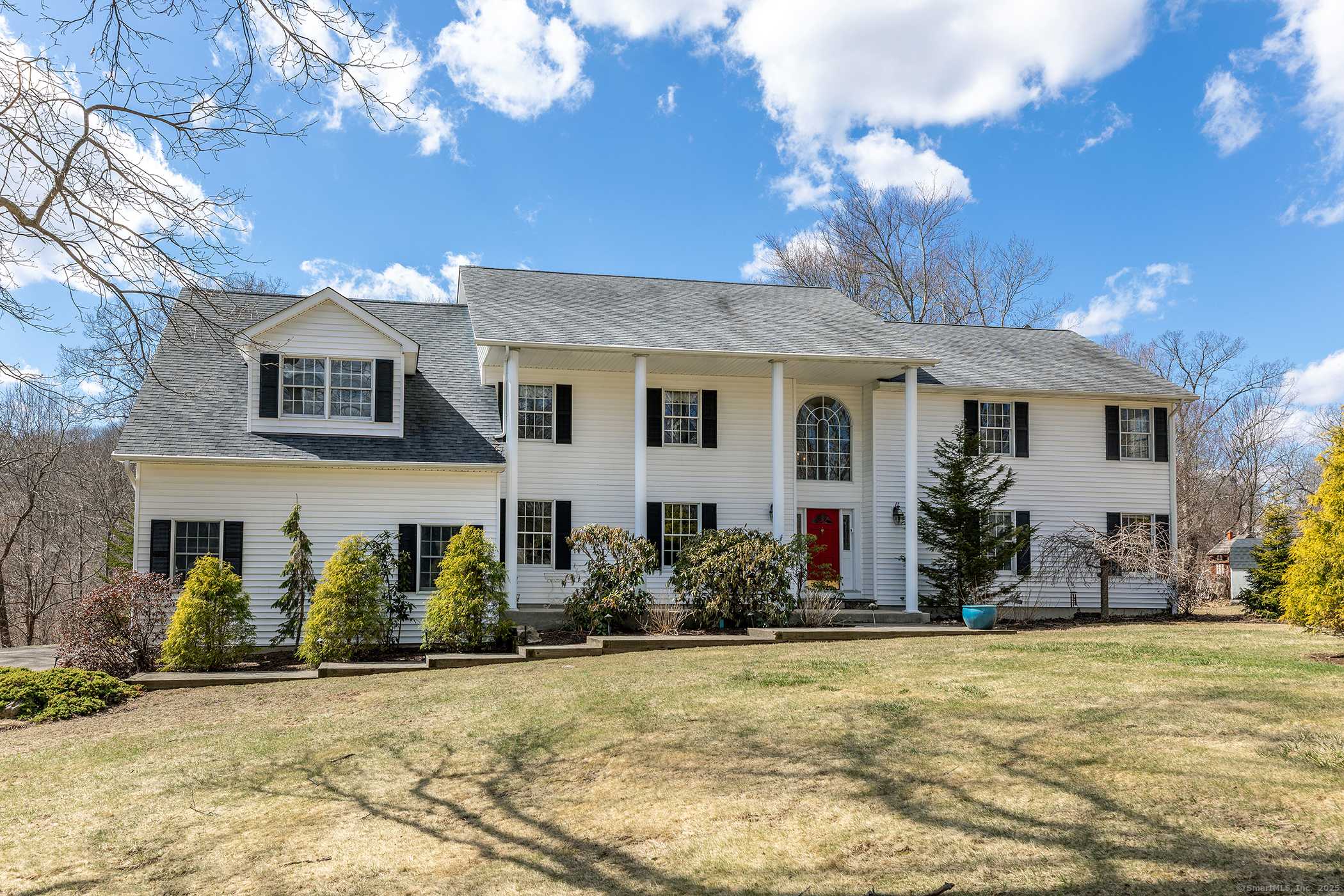 6 Leonard Drive, New Fairfield, CT 06812