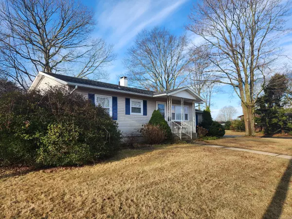 11 George Drive, Old Saybrook, CT 06475