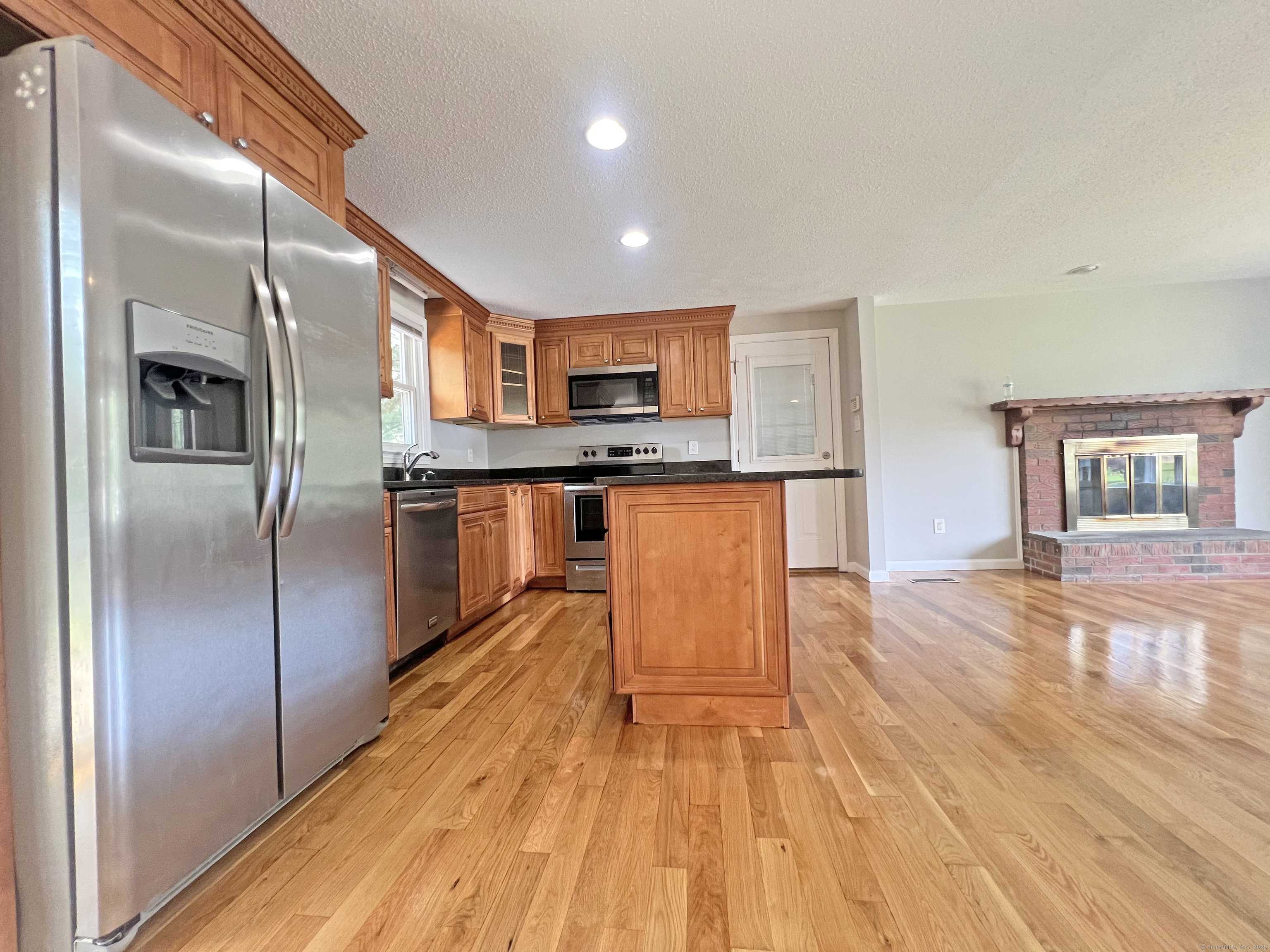 Plainville, CT 06062,6 Perron Road