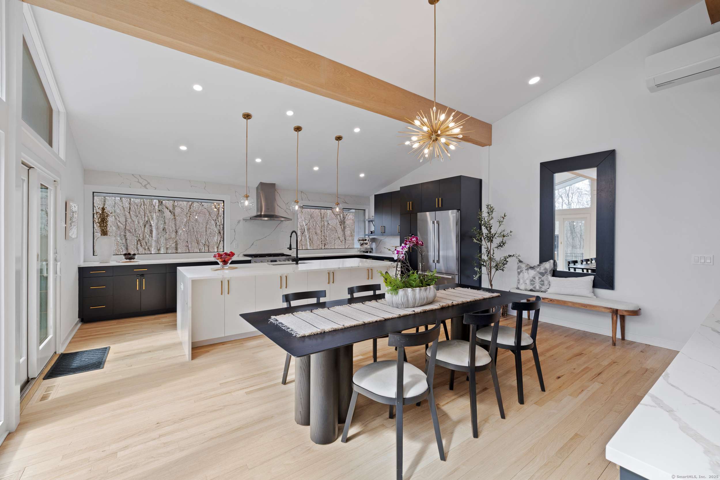 Wilton, CT 06897,96 Charter Oak Drive