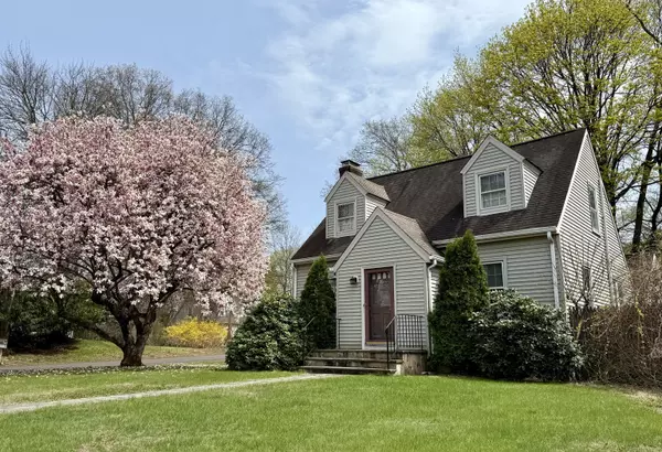 36 Park Place, Darien, CT 06820