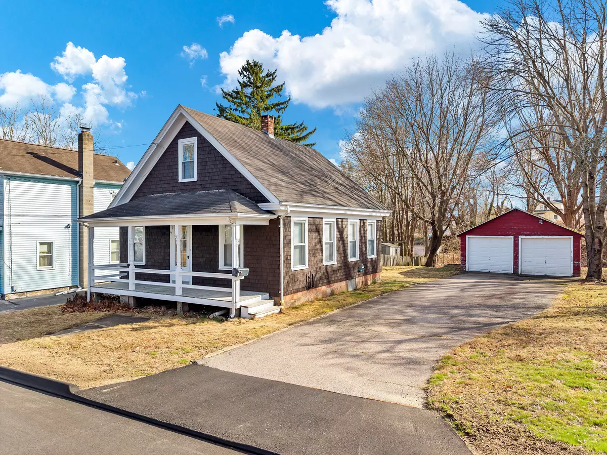 Stonington, CT 06379,6 Cherry Street