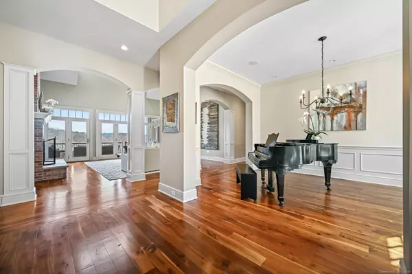 Sherman, CT 06784,5 Stone Wall Lane