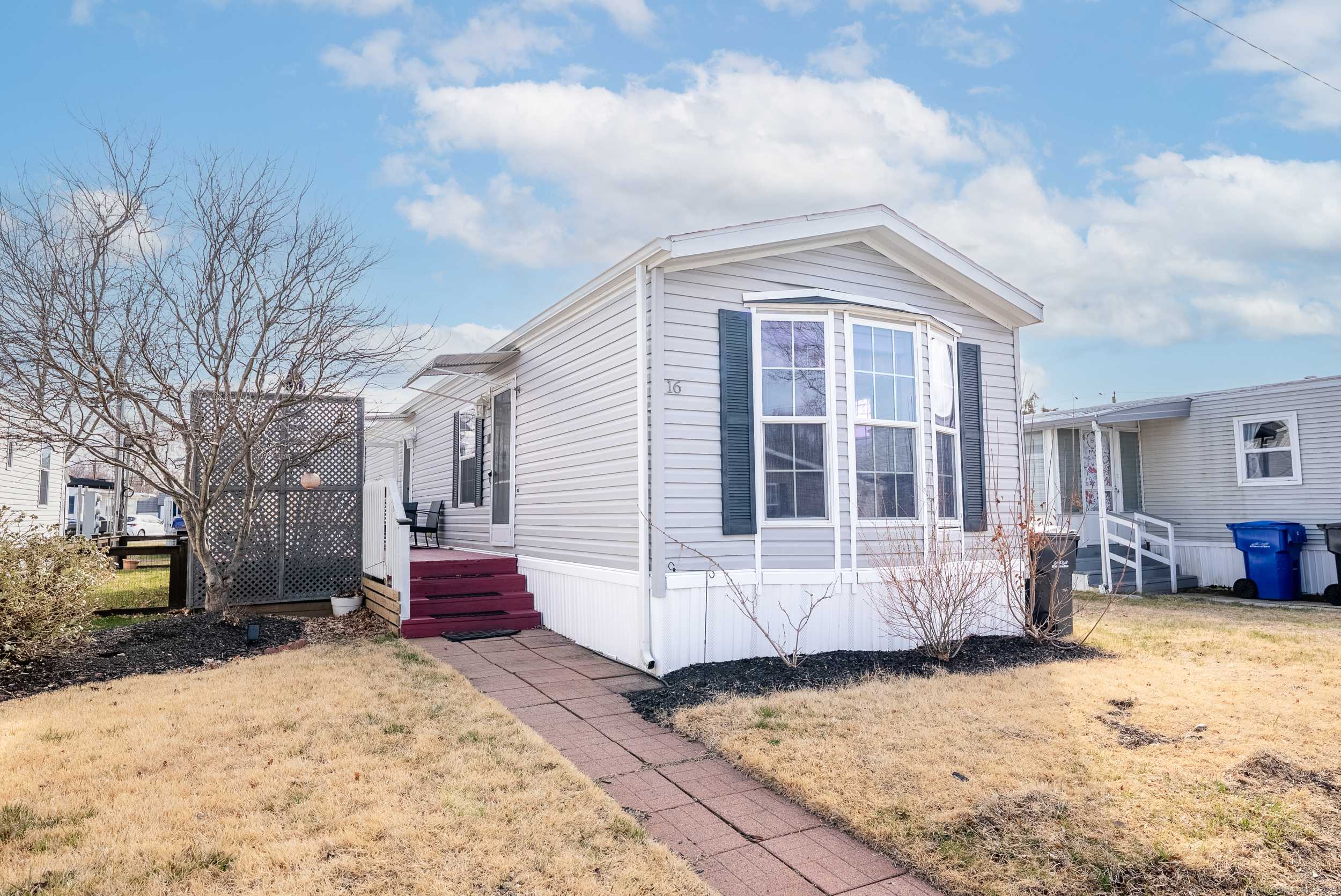 16 Grove Street, East Windsor, CT 06088