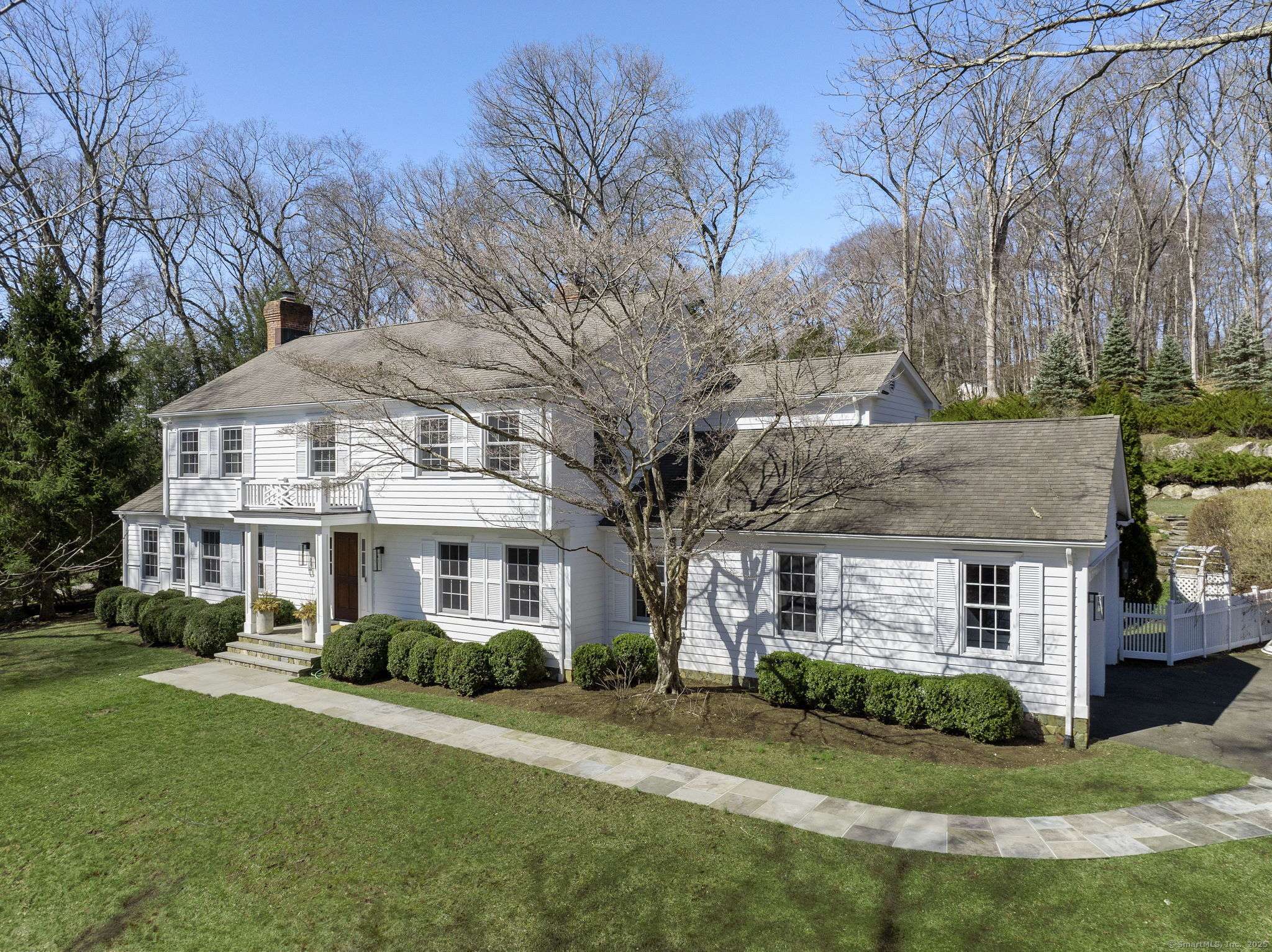 72 Wellesley Drive, New Canaan, CT 06840