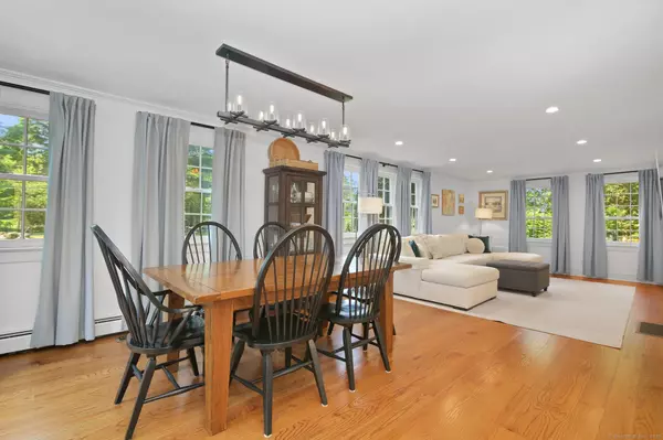 Stamford, CT 06905,1569 Newfield Avenue