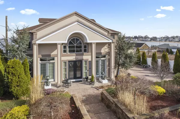 New Haven, CT 06512,114 Cove Street