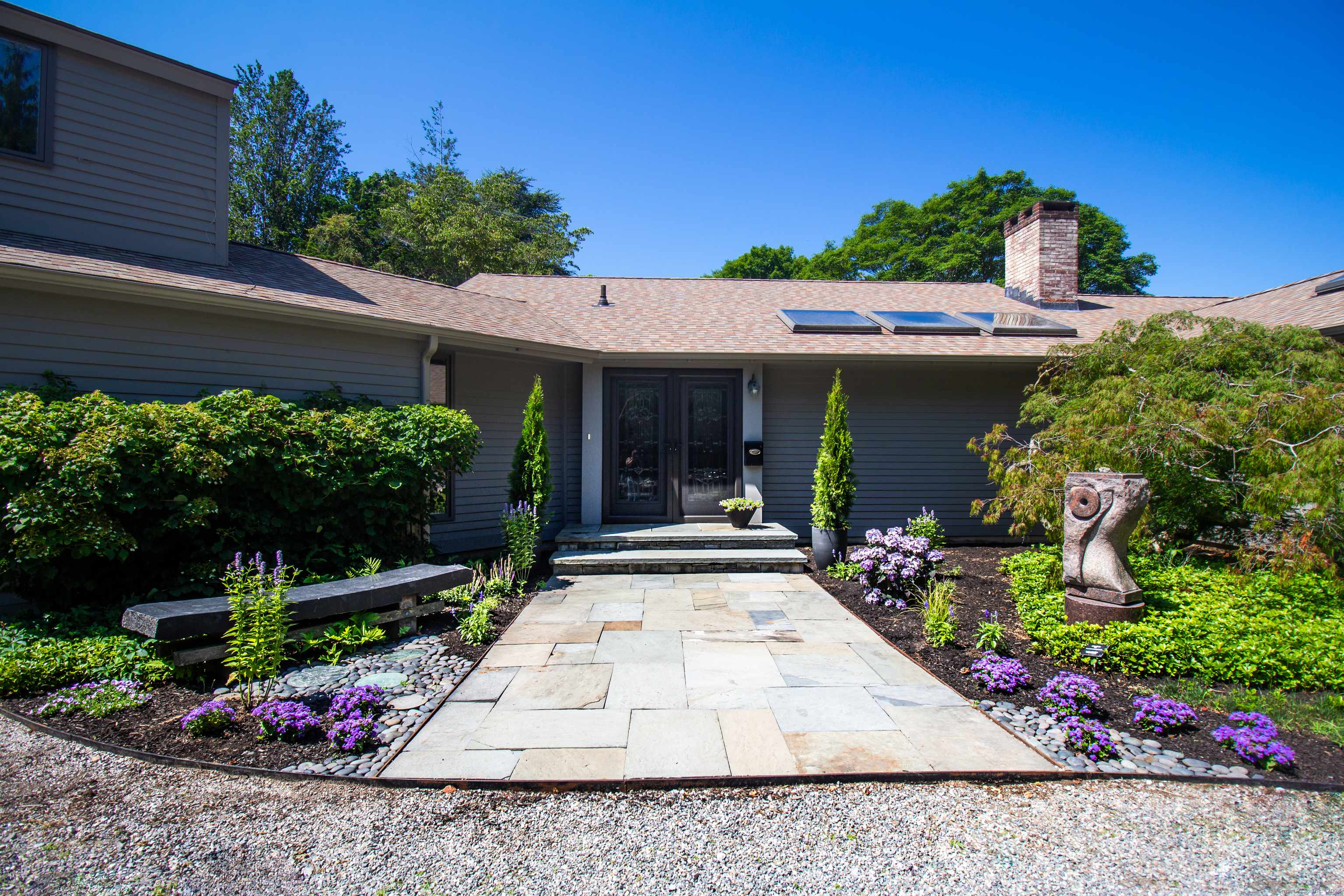 Old Lyme, CT 06371,80-1 Lyme Street