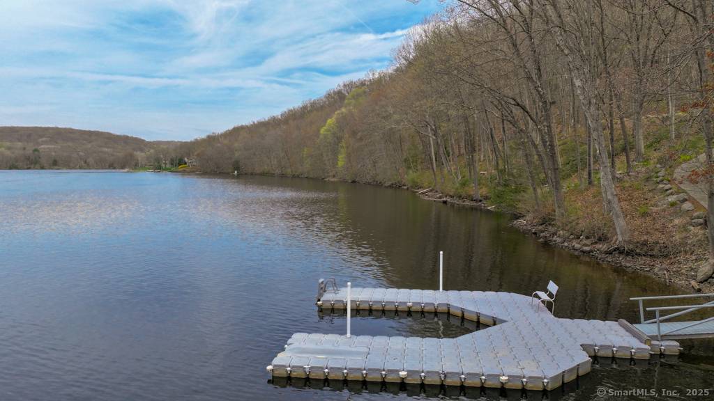 Southbury, CT 06488,224 Tepi Drive