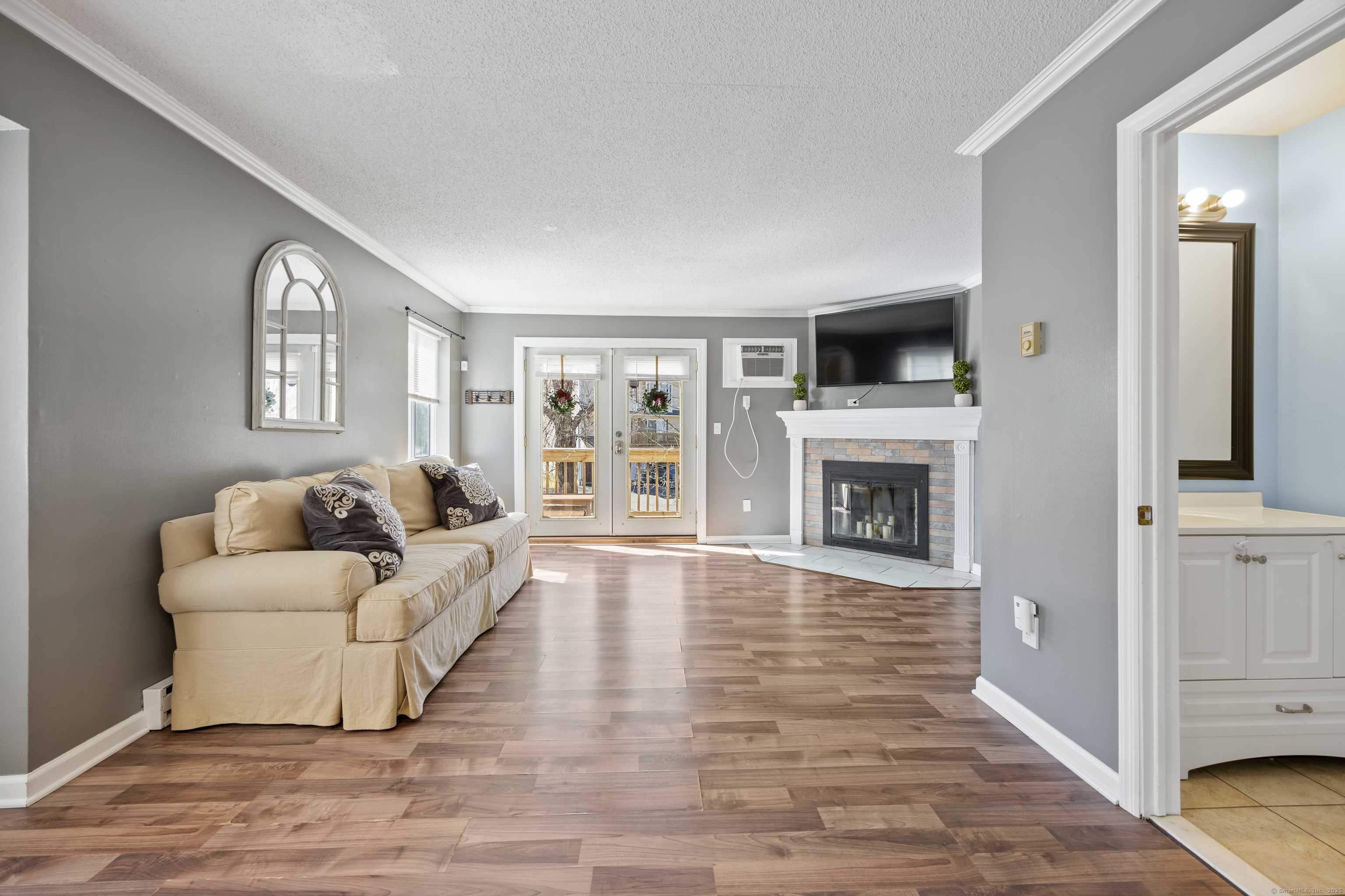 Waterbury, CT 06704,103 Hamden Avenue #B