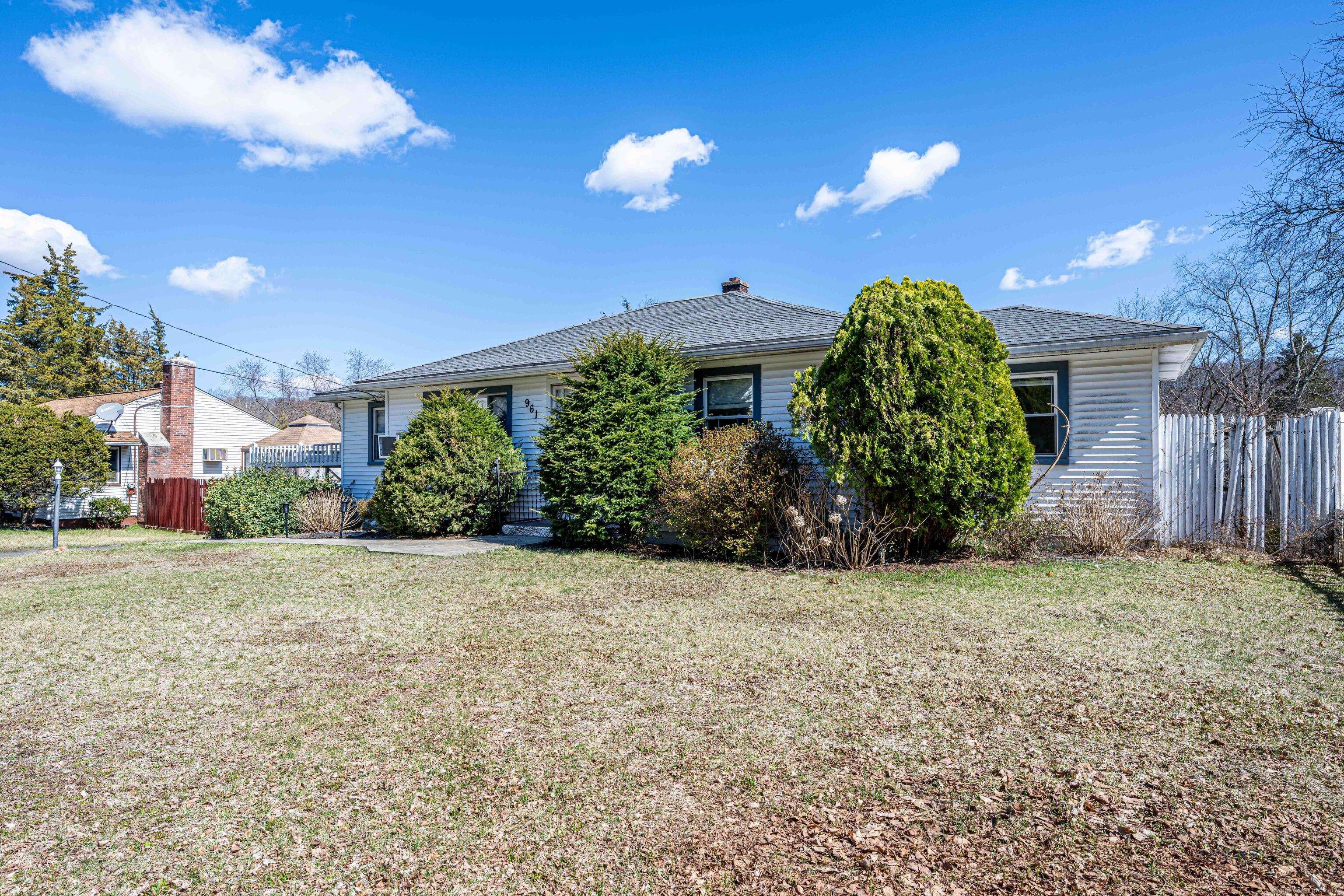961 North High Street, East Haven, CT 06512