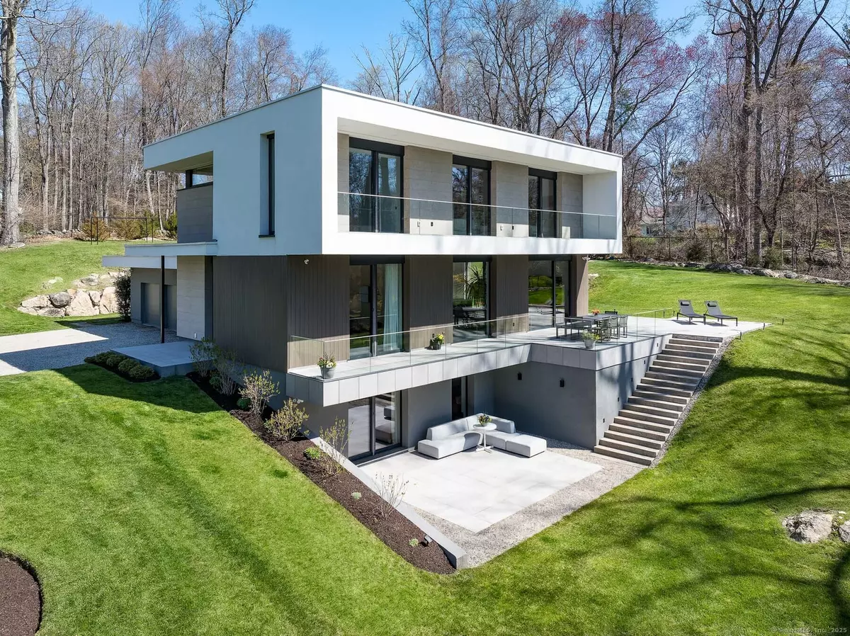 Stamford, CT 06903,75 Campbell Drive