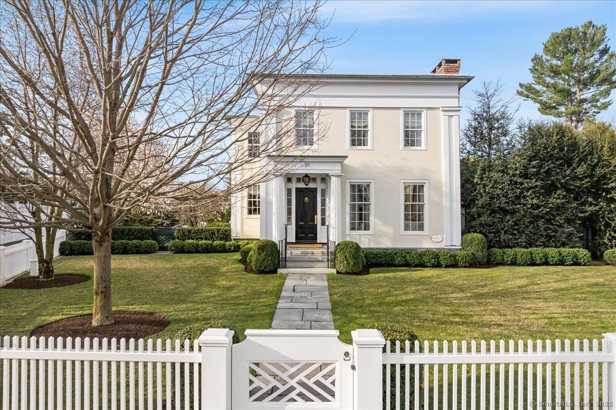 30 Main Street, Essex, CT 06426