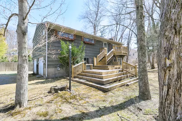 Westport, CT 06880,5 Carlisle Court