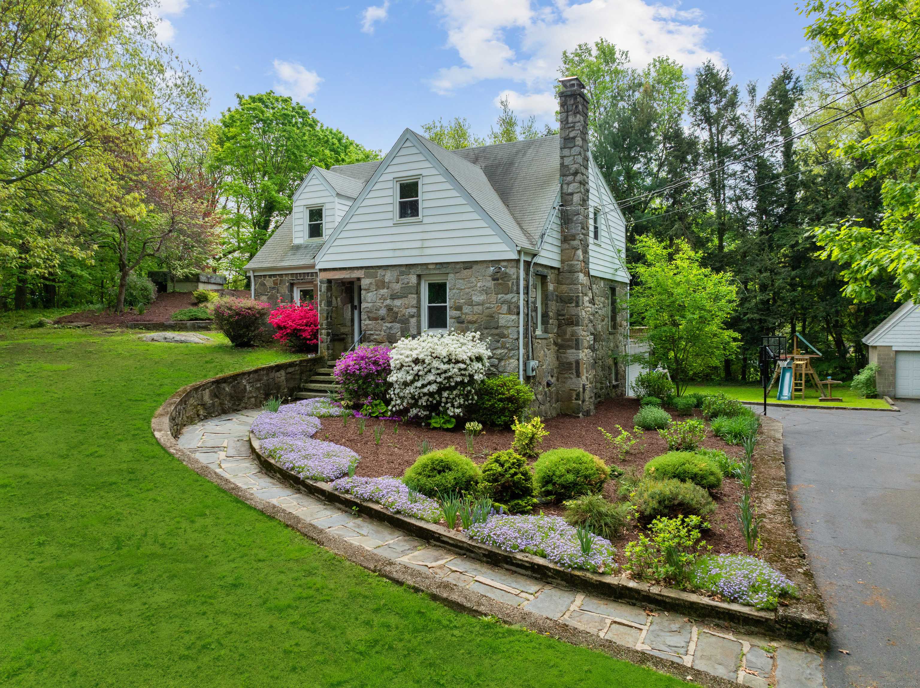 Norwalk, CT 06854,7 Scribner Heights