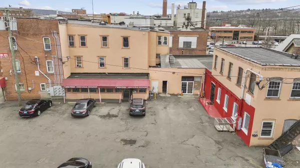 Waterbury, CT 06710,39 Willow Street