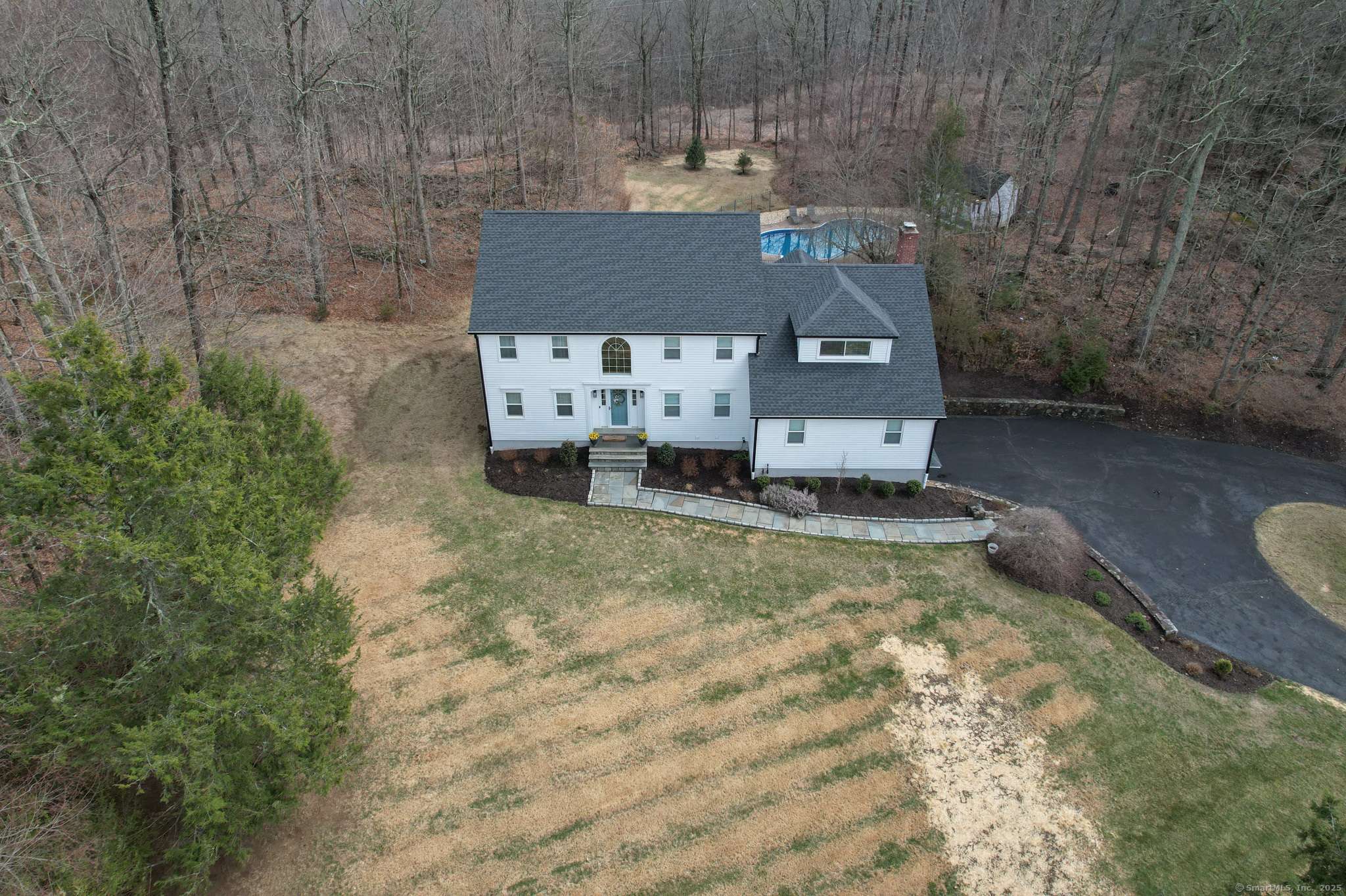 Southbury, CT 06488,352 Patriot Road
