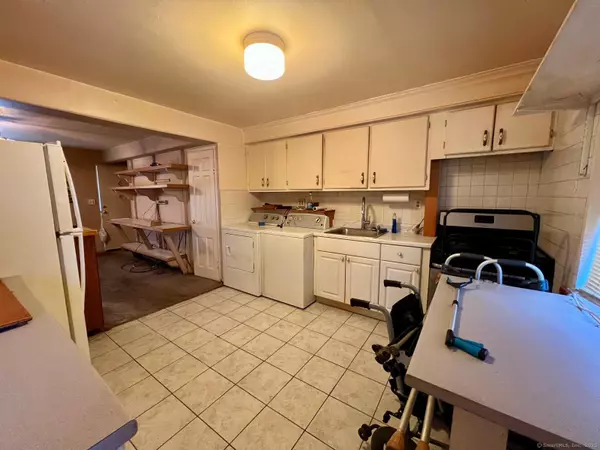 Bridgeport, CT 06610,30 Court C Building 76