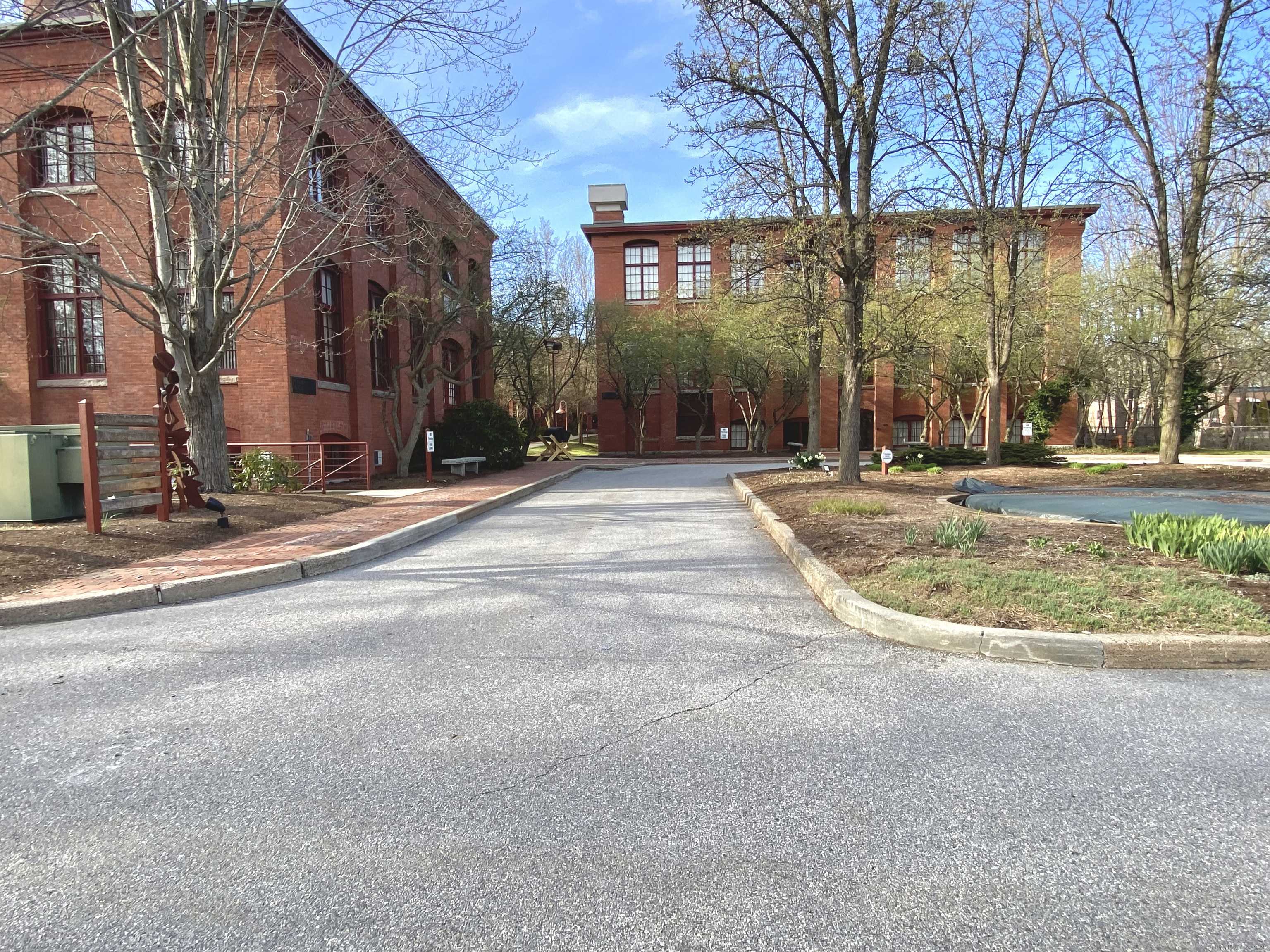 Torrington, CT 06790,839 Main Street #APT 28