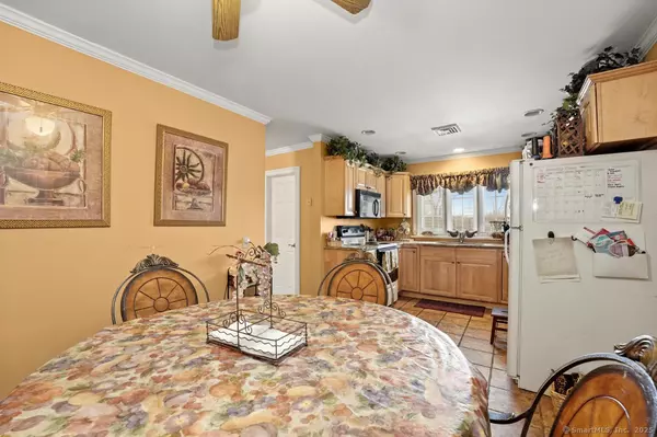 New Milford, CT 06776,93 Park Lane Road #A
