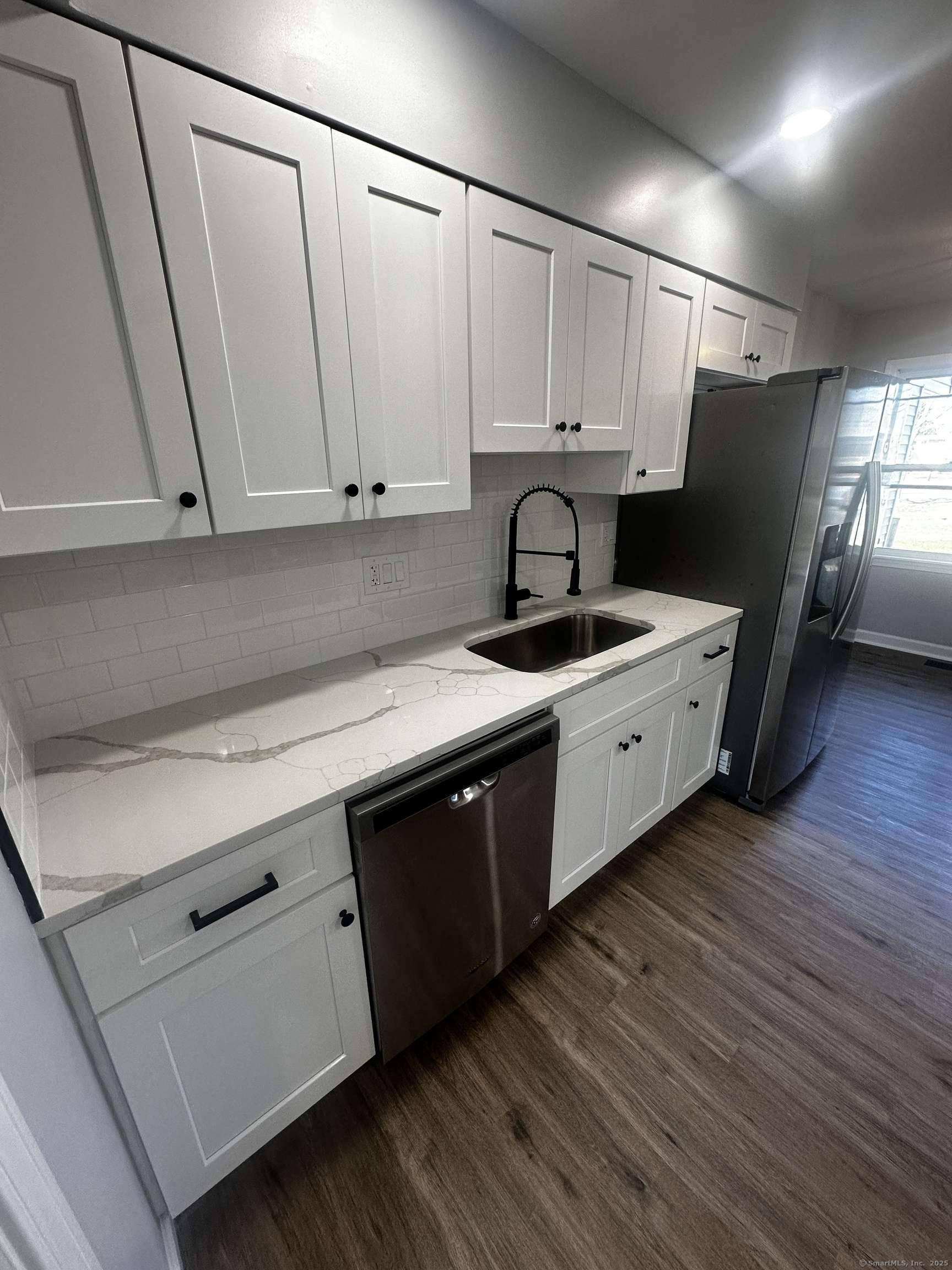 East Haven, CT 06512,375 Coe Avenue #APT 23