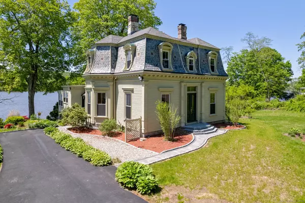 East Haddam, CT 06423,77 Main Street