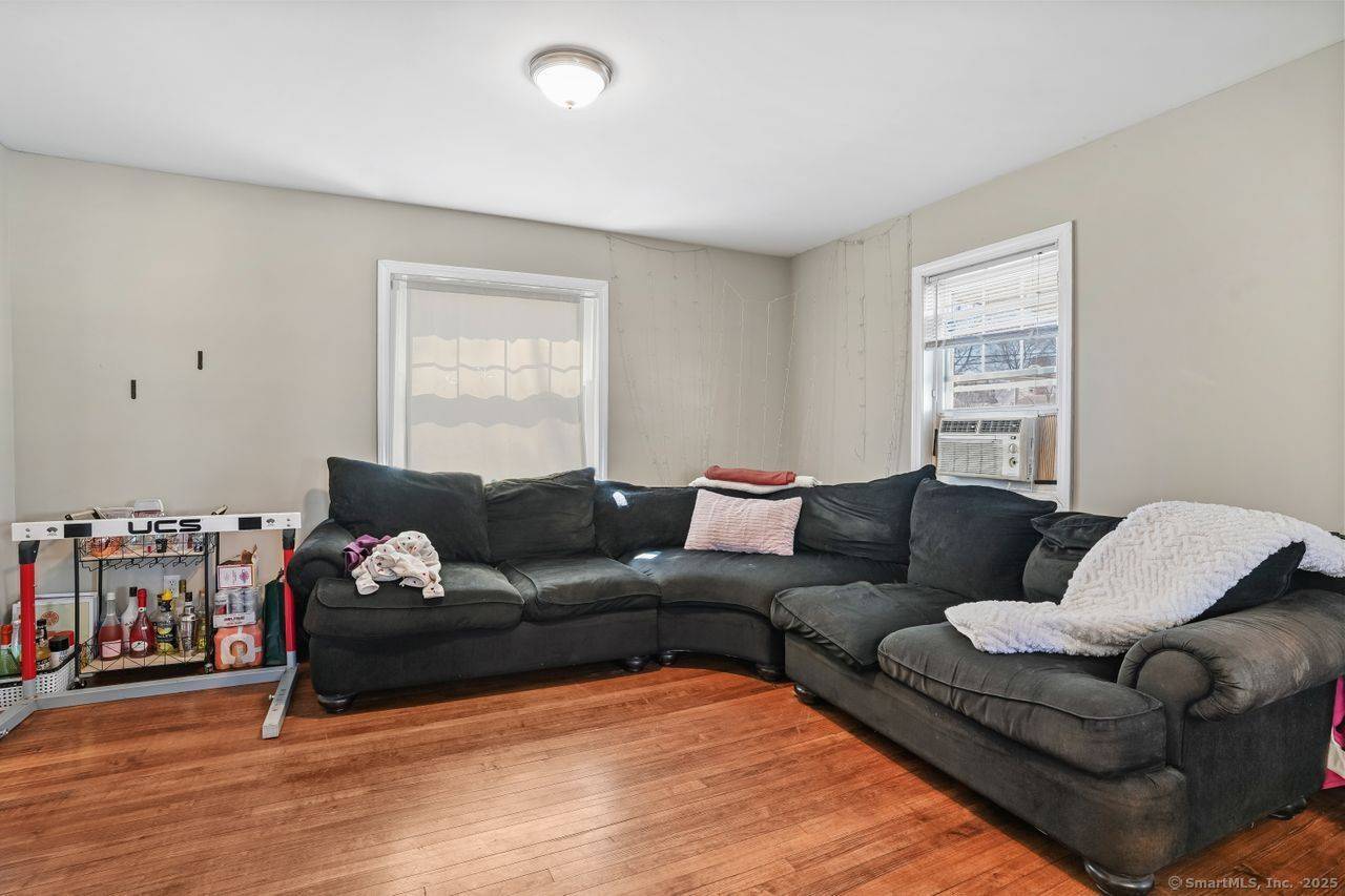 Bridgeport, CT 06606,3170 Old Town Road