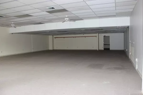 Southington, CT 06479,979 Meriden Waterbury Turnpike #1
