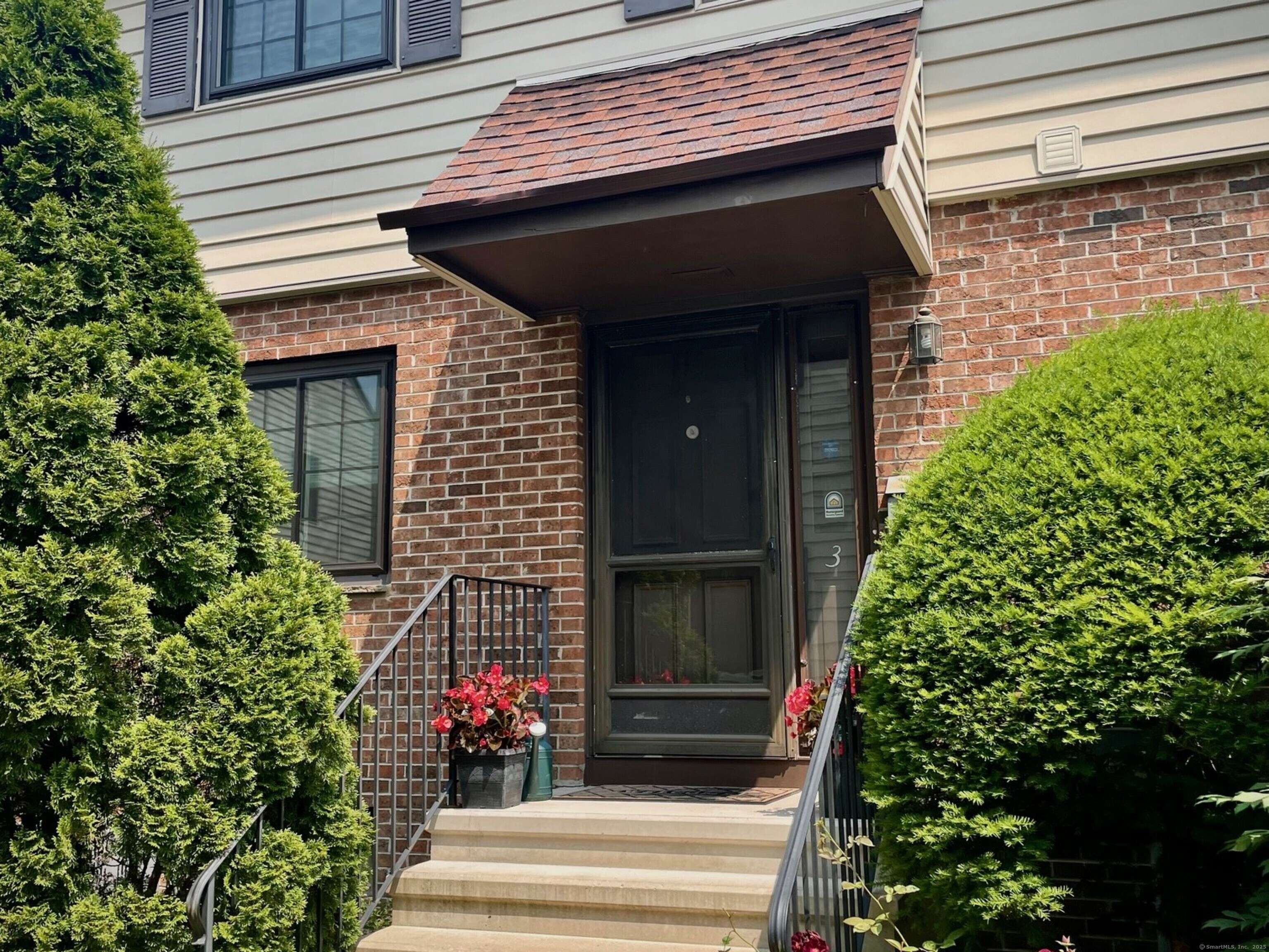 202 Soundview Avenue #3, Stamford, CT 06902