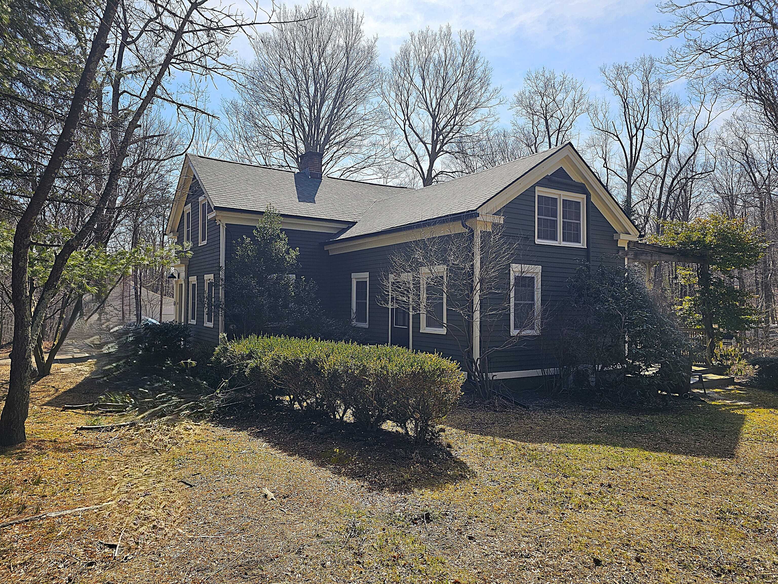 Newtown, CT 06482,270 Berkshire Road