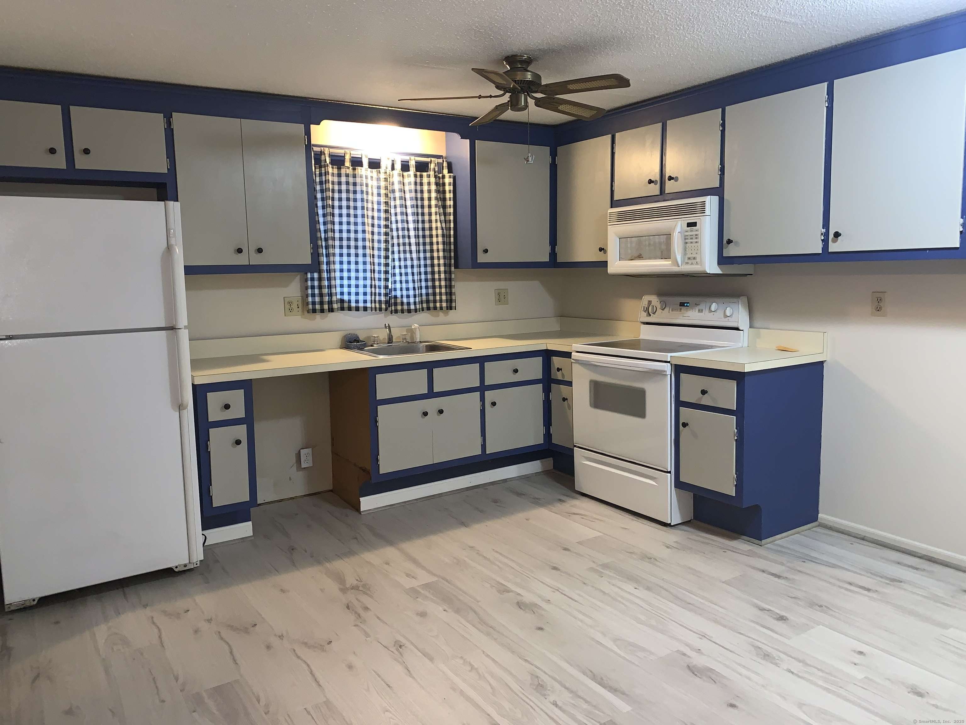 Stafford, CT 06076,93 Furnace Avenue #APT N3