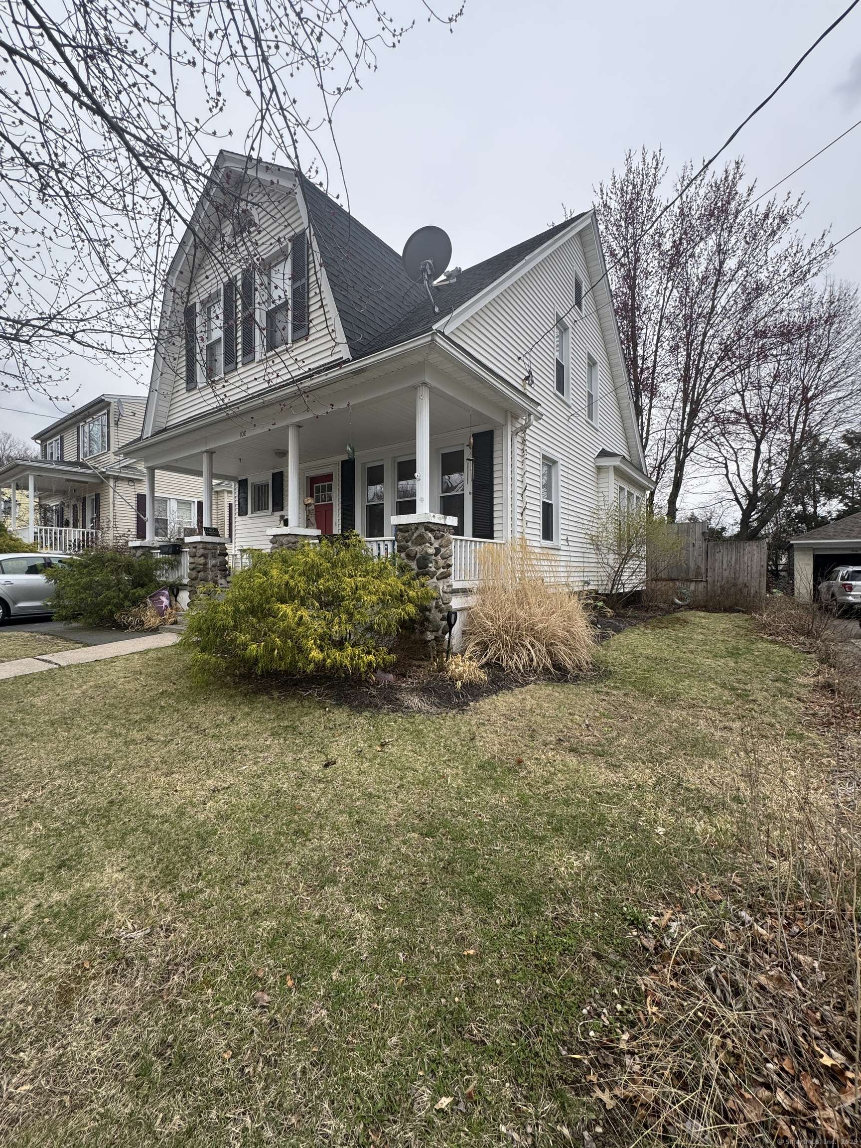 Waterbury, CT 06705,100 Ridgefield Avenue