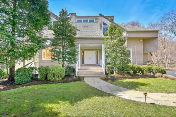 2 Sleepy Hollow Road, New Canaan, CT 06840