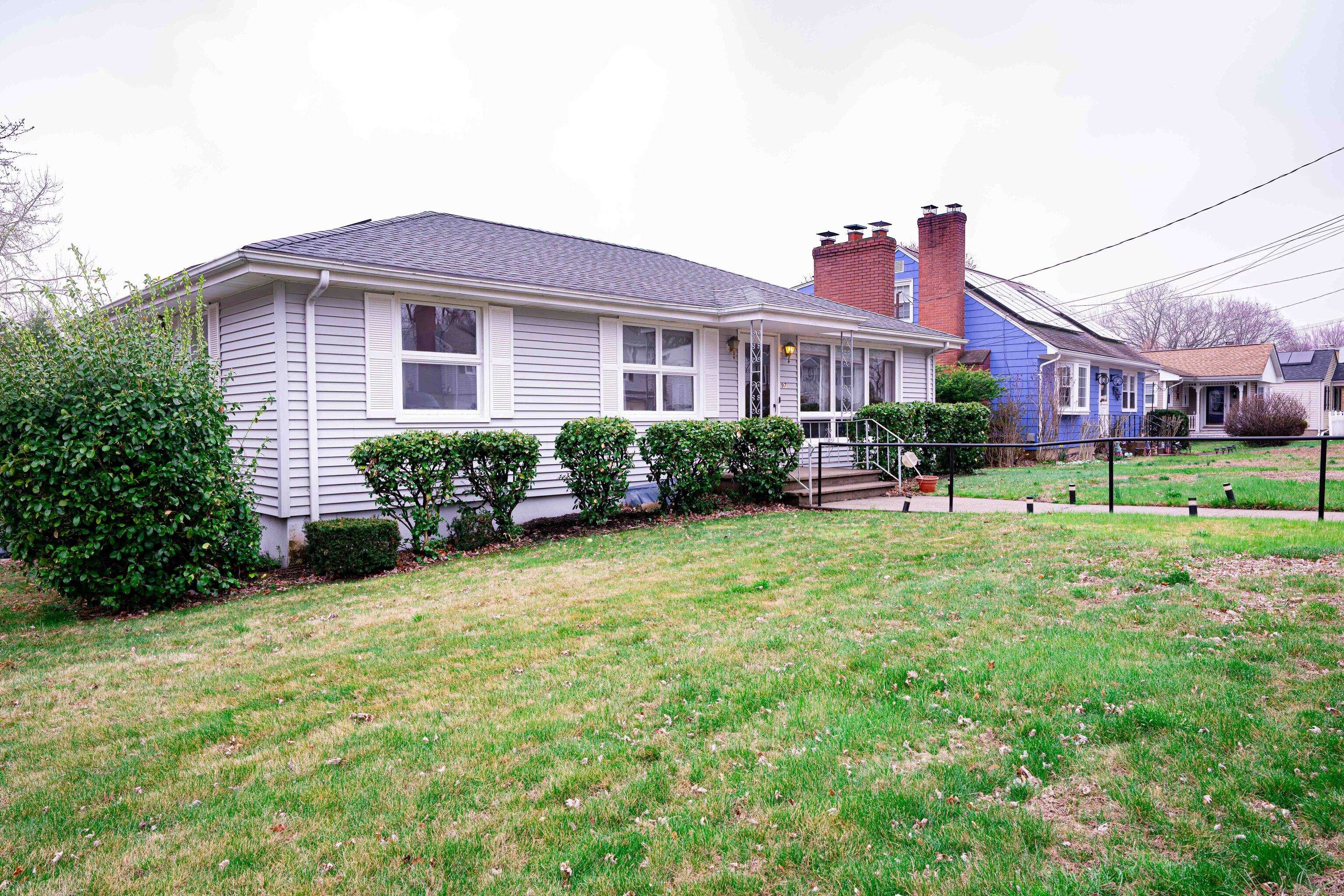 Hamden, CT 06514,97 Springdale Street