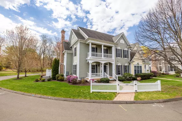2 Pennington Drive #2, Simsbury, CT 06070