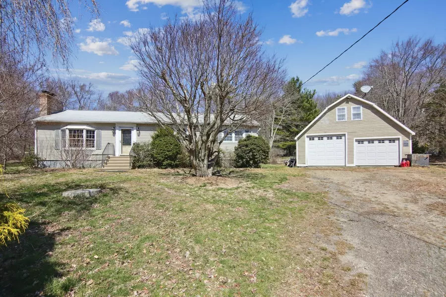 27 Meehan Road, Woodstock, CT 06281